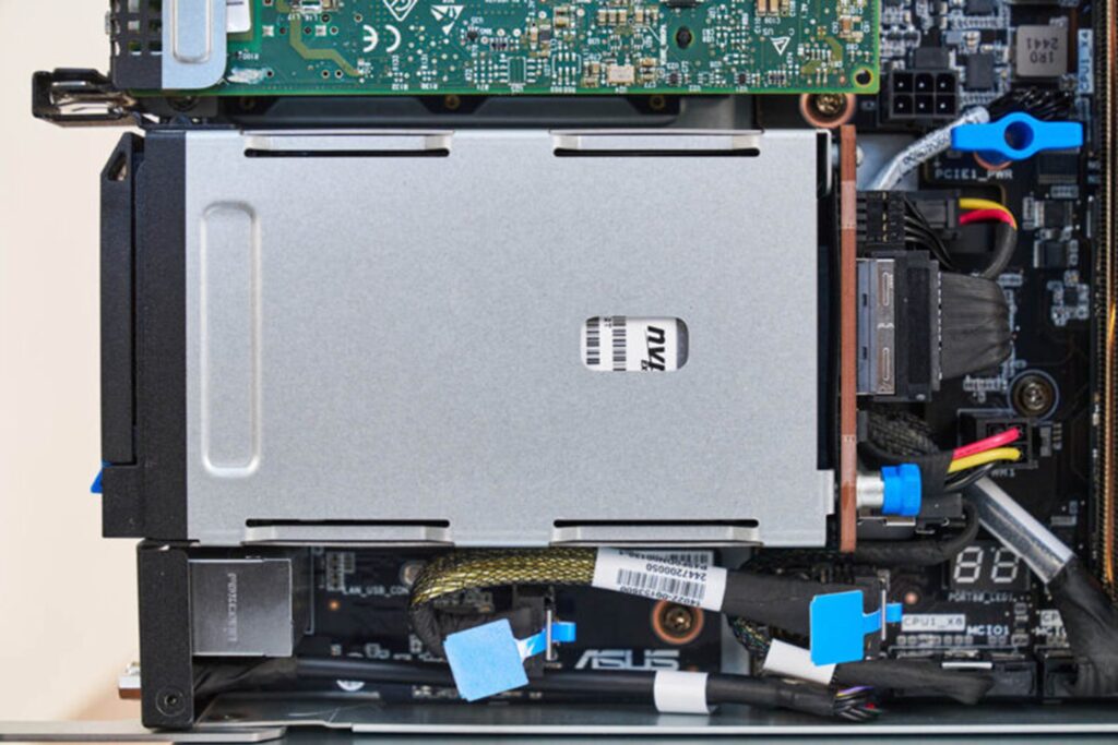رونمایی از سرور ASUS RS520QA-E13-RS8U؛ تغییری در پارادایم CXL