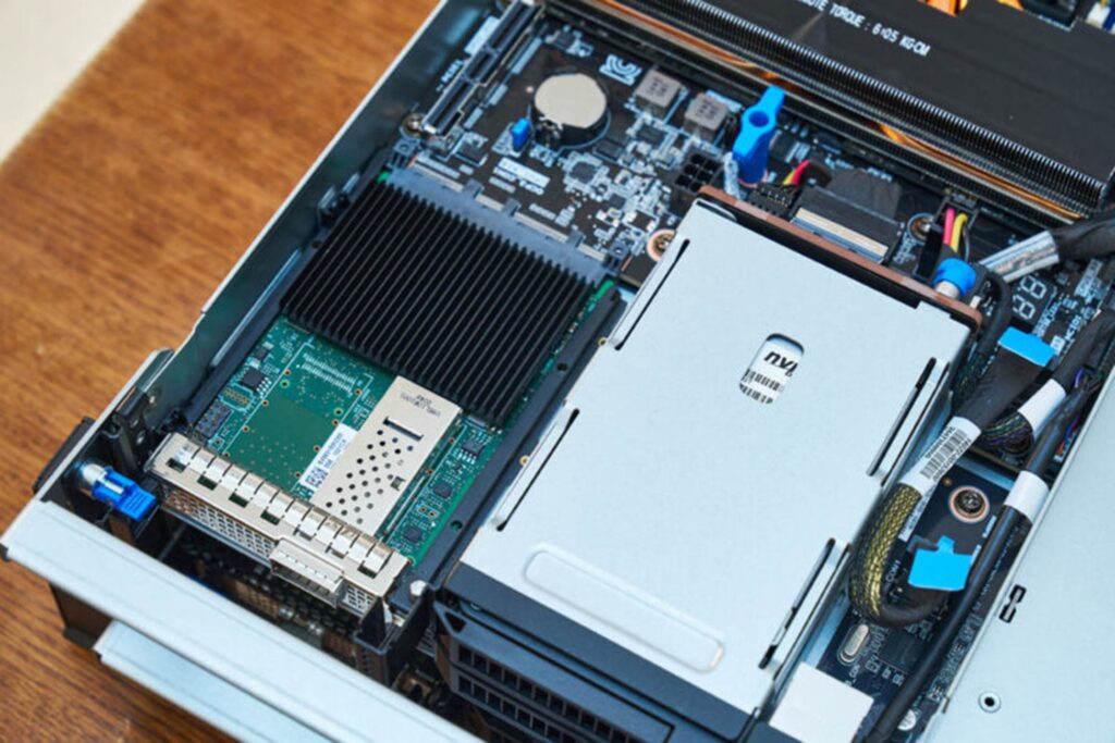 رونمایی از سرور ASUS RS520QA-E13-RS8U؛ تغییری در پارادایم CXL