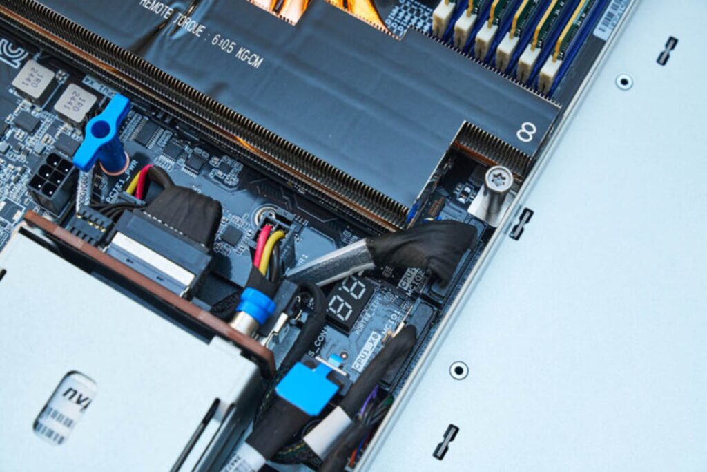 رونمایی از سرور ASUS RS520QA-E13-RS8U؛ تغییری در پارادایم CXL